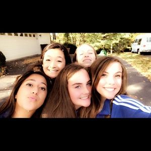 Meet your Posher, Caroline